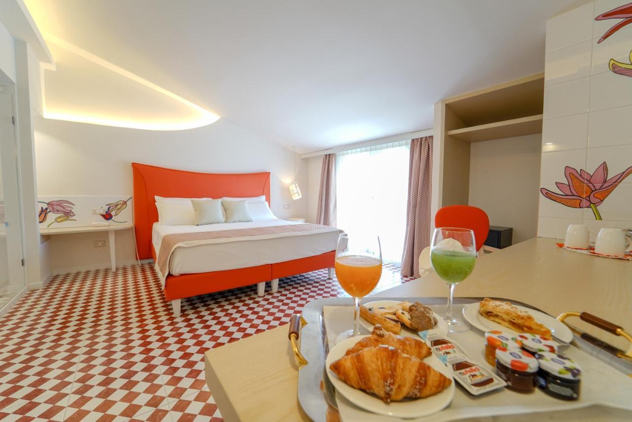 Suite Hotel L'Oasi Di Riaci (Adults Only) Santa Domenica  Exteriör bild