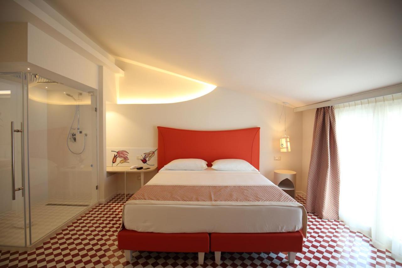 Suite Hotel L'Oasi Di Riaci (Adults Only) Santa Domenica  Exteriör bild