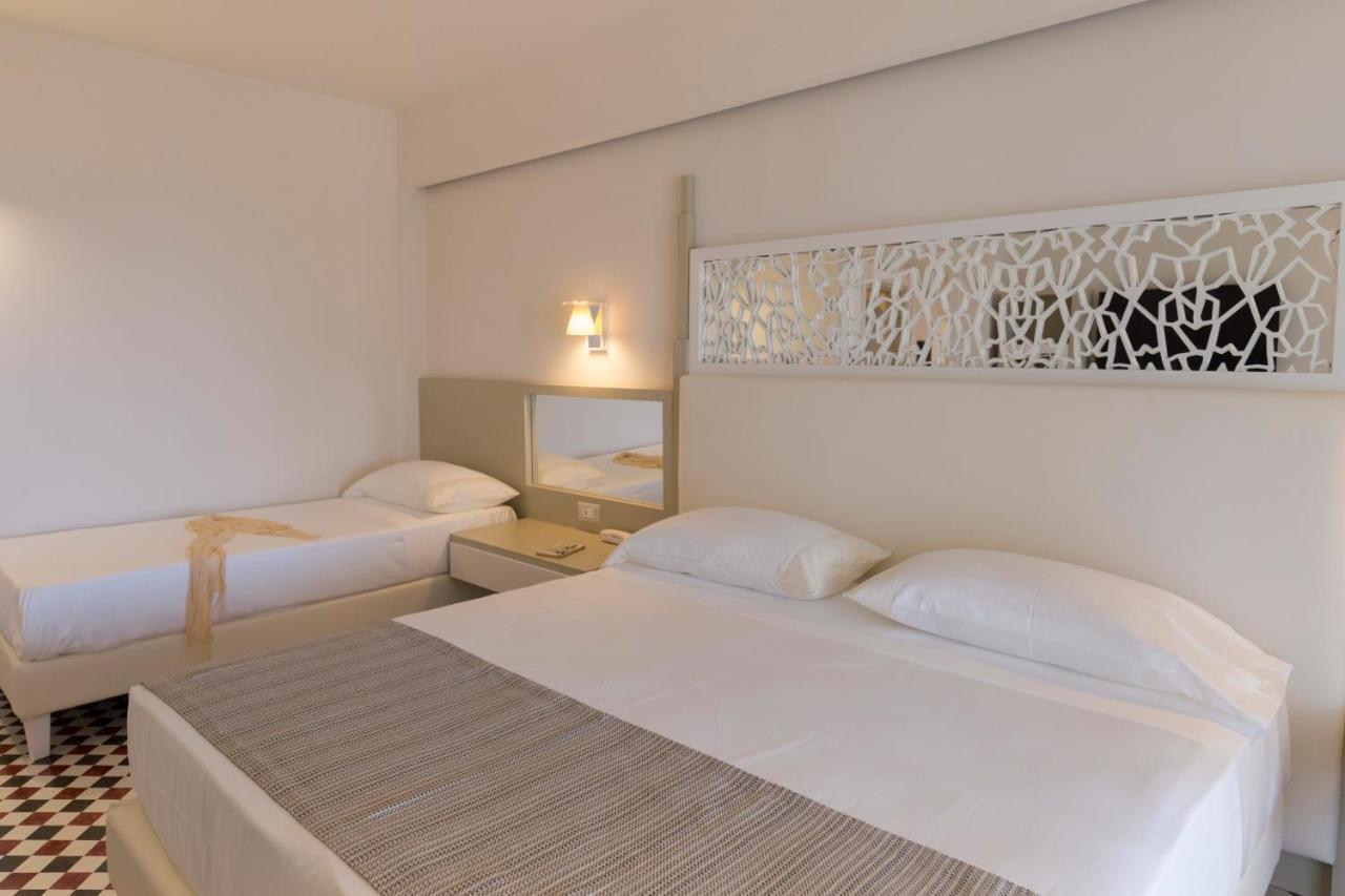 Suite Hotel L'Oasi Di Riaci (Adults Only) Santa Domenica  Exteriör bild